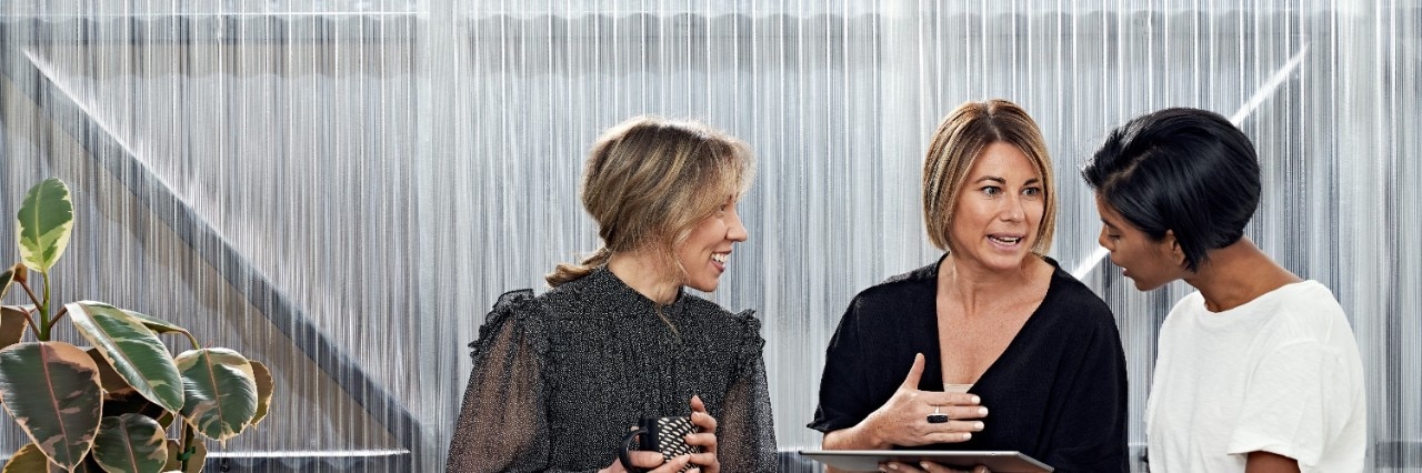 Ladies in Workstudio Meeting