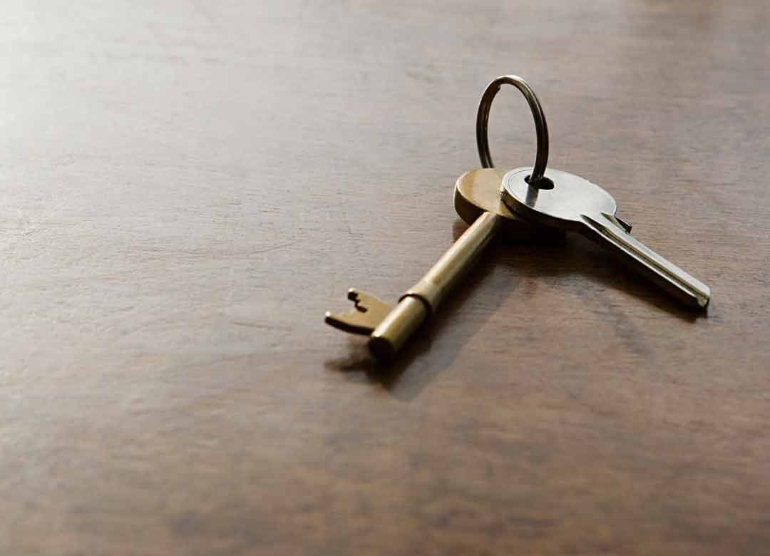 invest property bench keys